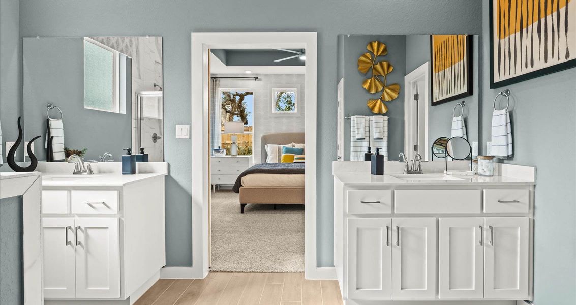 Furnished interior view inside a new home in Meyer Ranch, New Braunfels (Image 15).