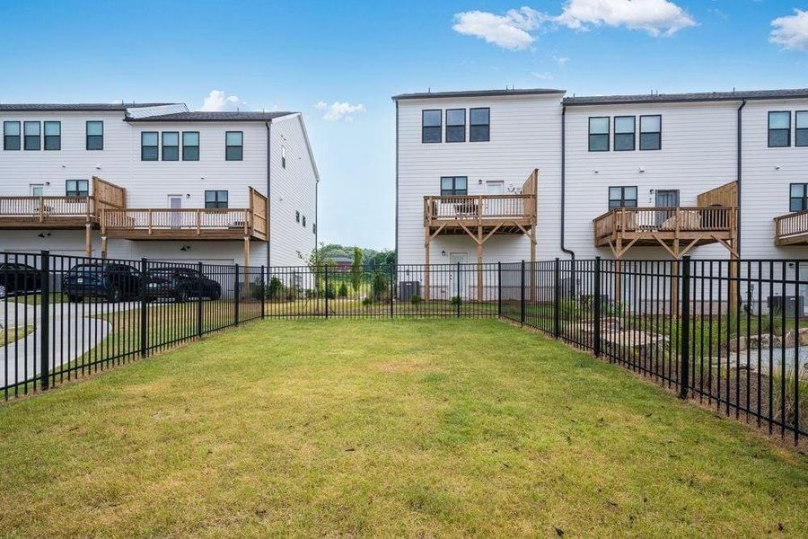 Image 40 of a home in Rosewood Farm.
