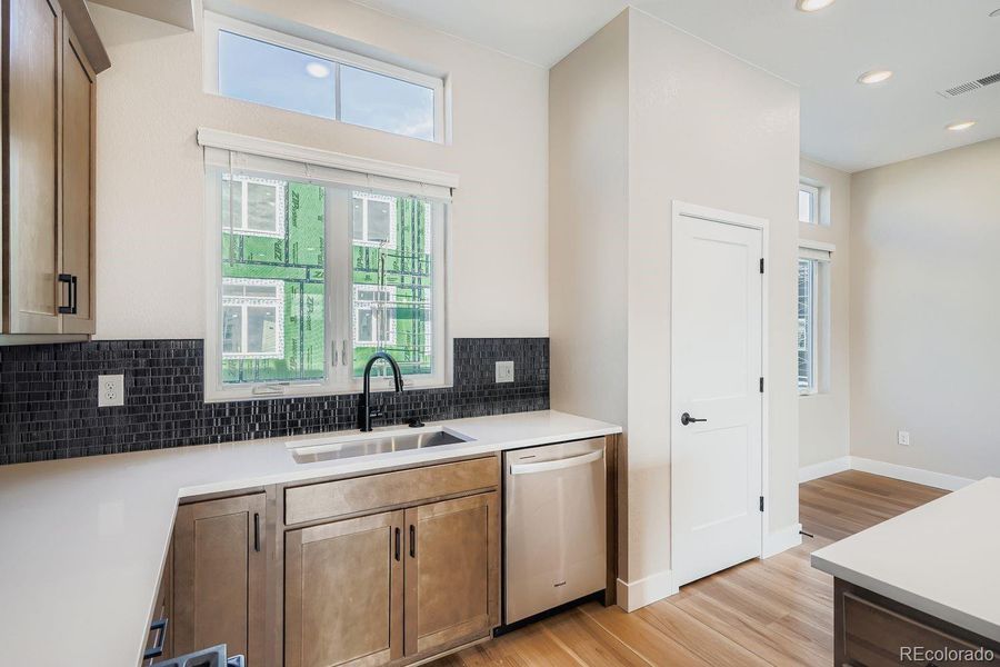 Furnished interior view inside a new home in , Lakewood (Image 7).