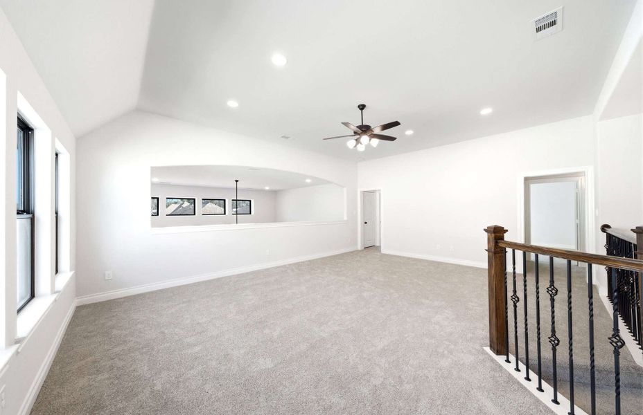 Spacious, unfurnished interior of a new home in The Highlands 55′, Porter (Image 40).