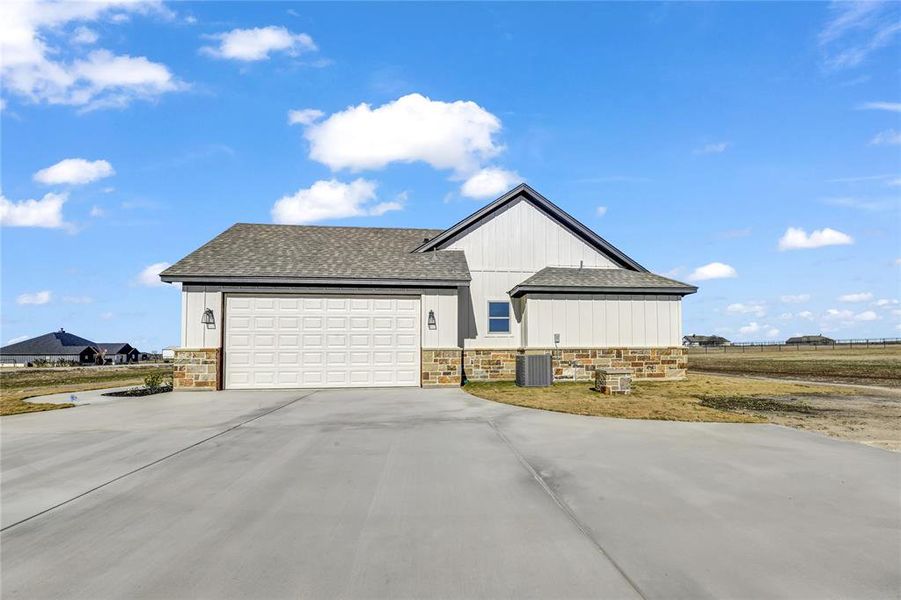 Exterior details and patio area of a home in , Cresson (Image 32).
