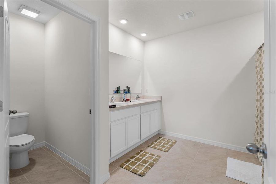 Furnished interior view inside a new home in Pelham Park, Deland (Image 26).
