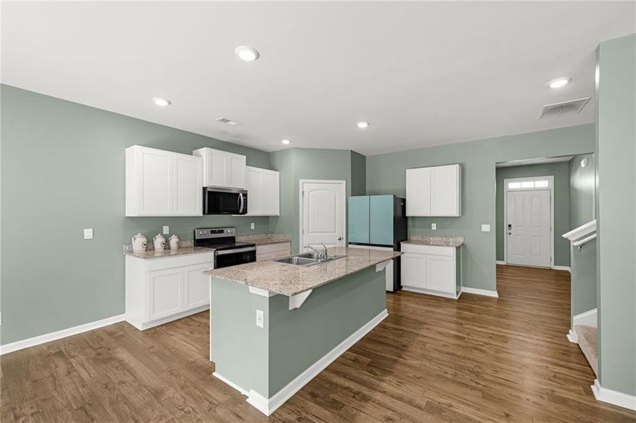 Furnished interior view inside a new home in , Dallas (Image 5).