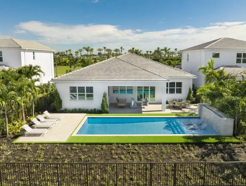 Exterior details and patio area of a home in Tradition, Port St. Lucie (Image 3).