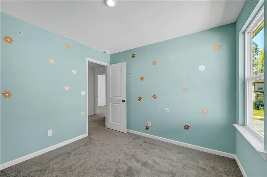 Spacious, unfurnished interior of a new home in Timber Ridge, Douglasville (Image 27).