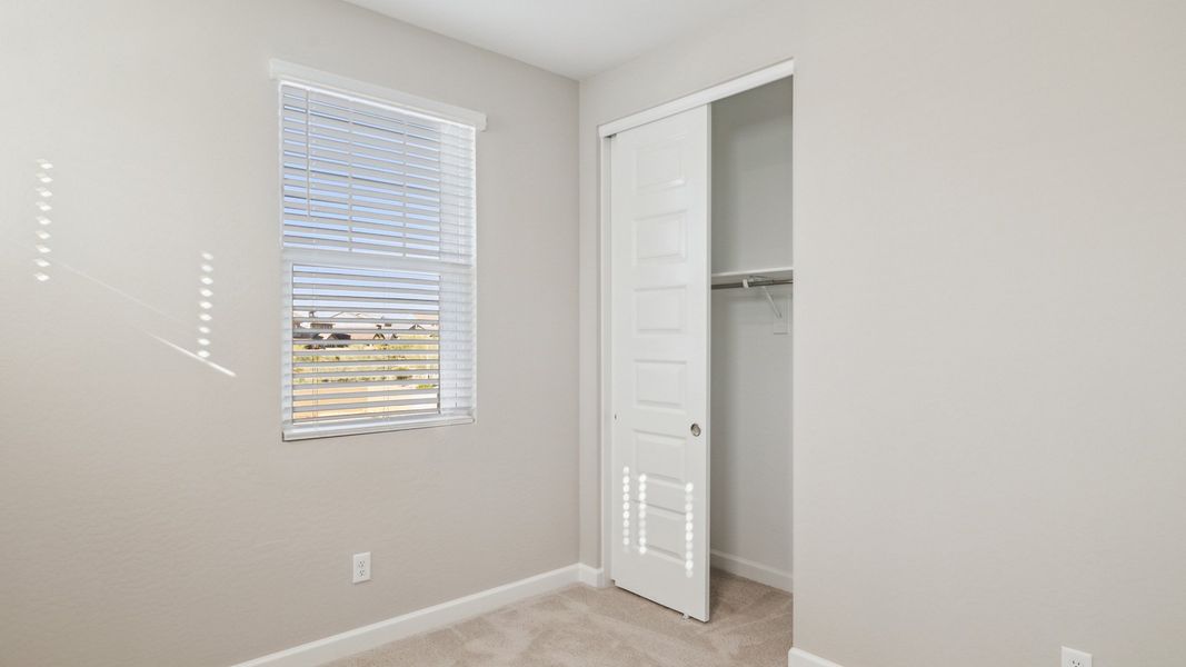 Spacious, unfurnished interior of a new home in Talinn Towns at Desert Ridge, Phoenix (Image 25).