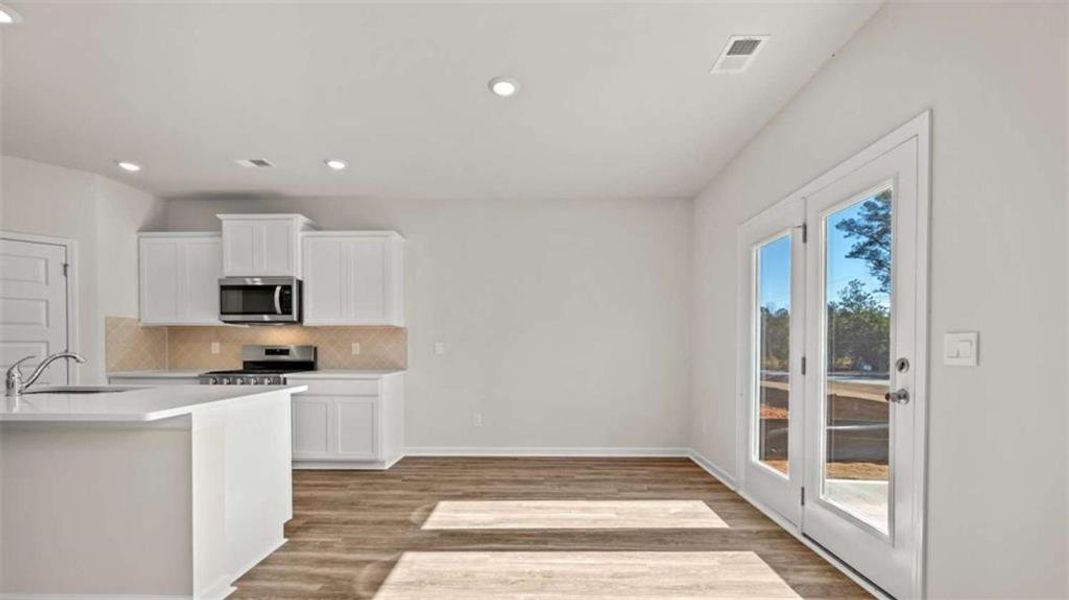 Image 38 of a home in Poplar Preserve.