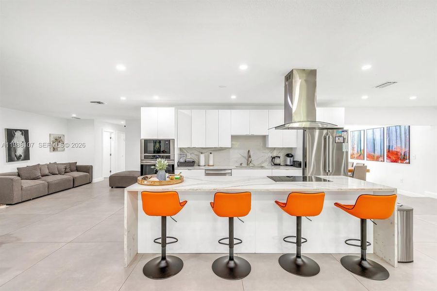 Furnished interior view inside a new home in , Fort Lauderdale (Image 20).