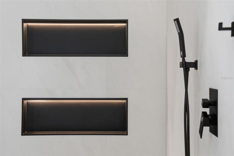 Image 82 of a home in .