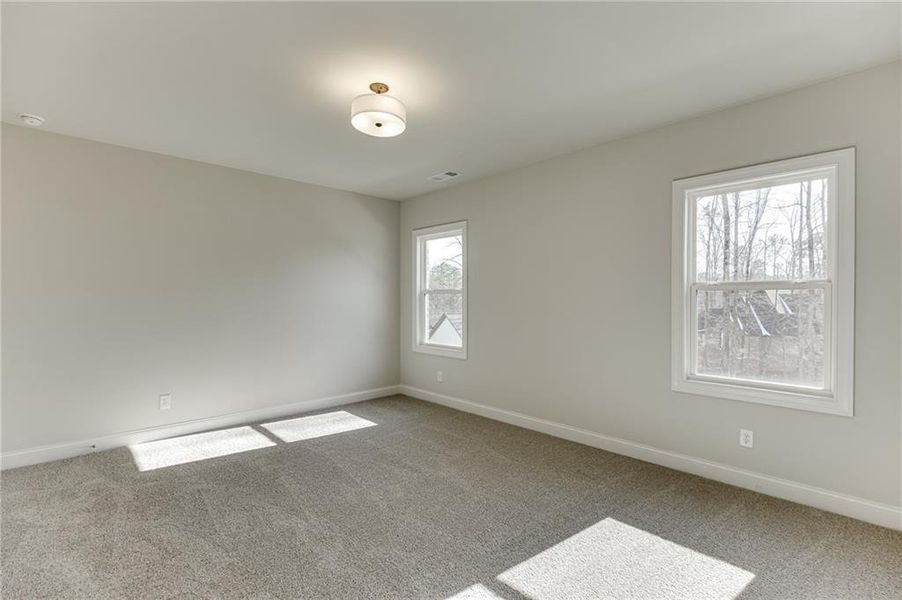 Spacious, unfurnished interior of a new home in , Bishop (Image 47).