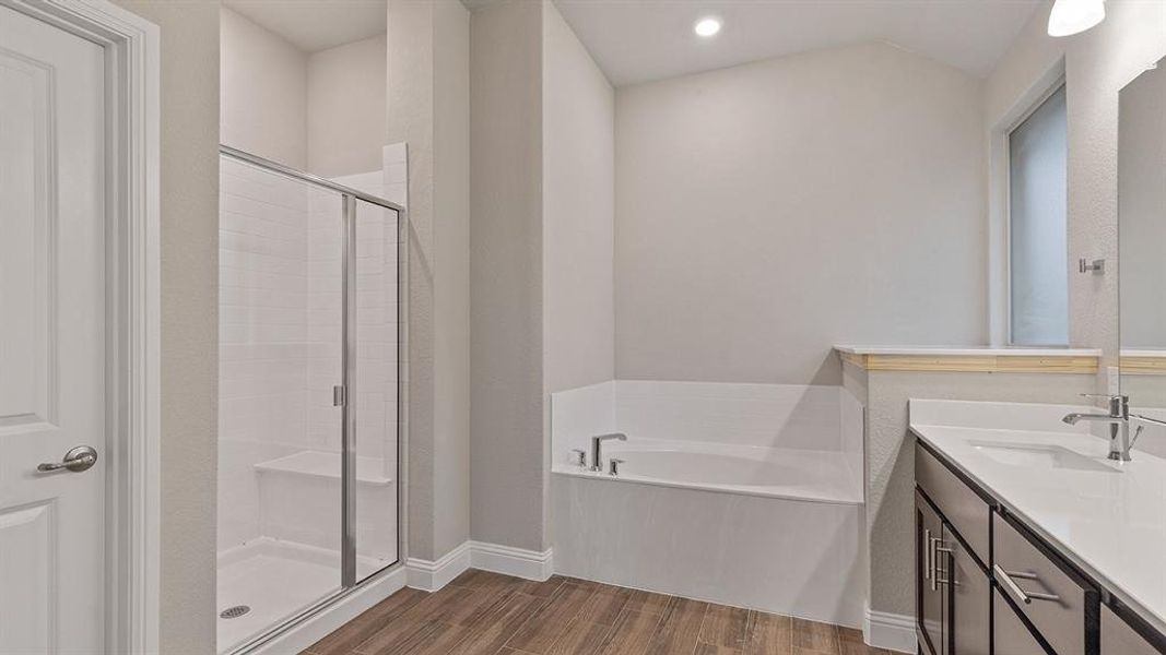 Furnished interior view inside a new home in Lakeview Pointe, Grand Prairie (Image 6).