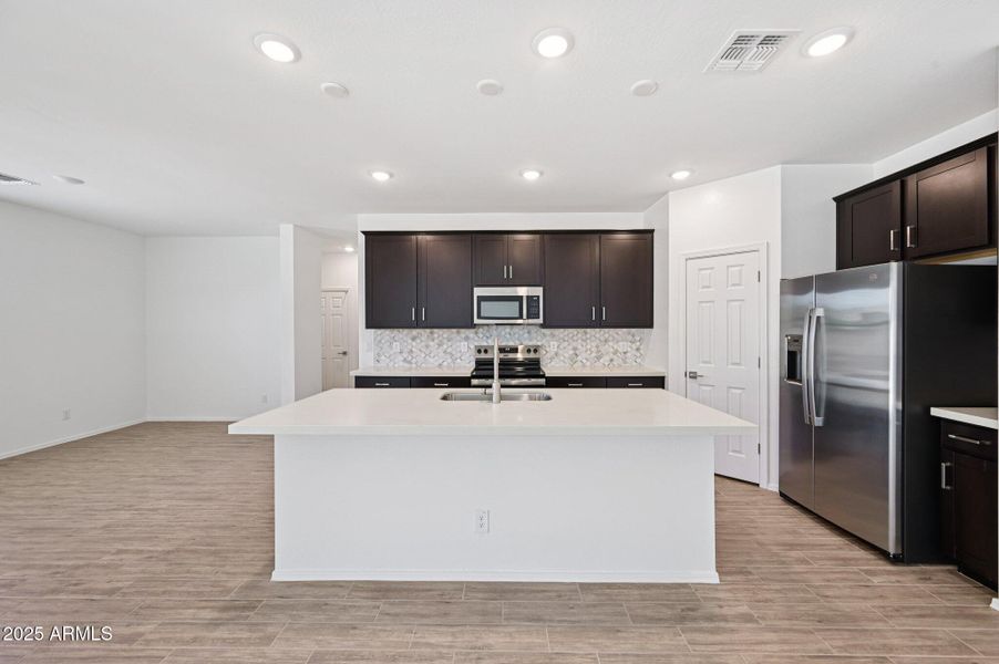 8-web-or-mls-S 240th Ln-1106-008 8-web-or-mls-S 240th Ln-1106-008