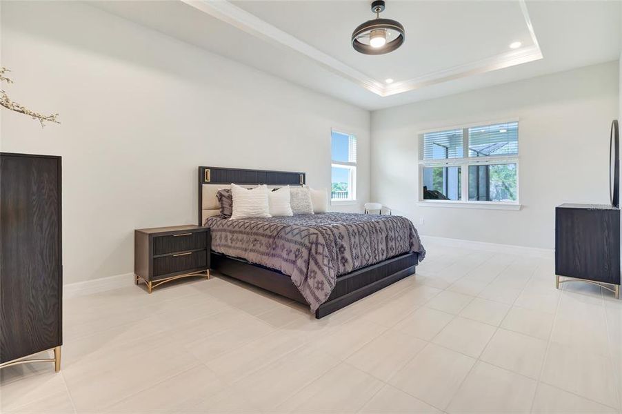 Furnished interior view inside a new home in , Orlando (Image 62).