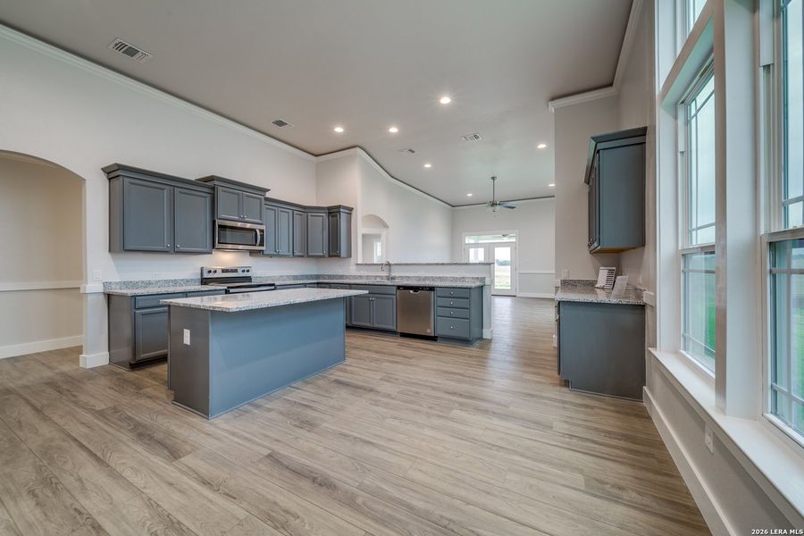 Furnished interior view inside a new home in , La Vernia (Image 4).