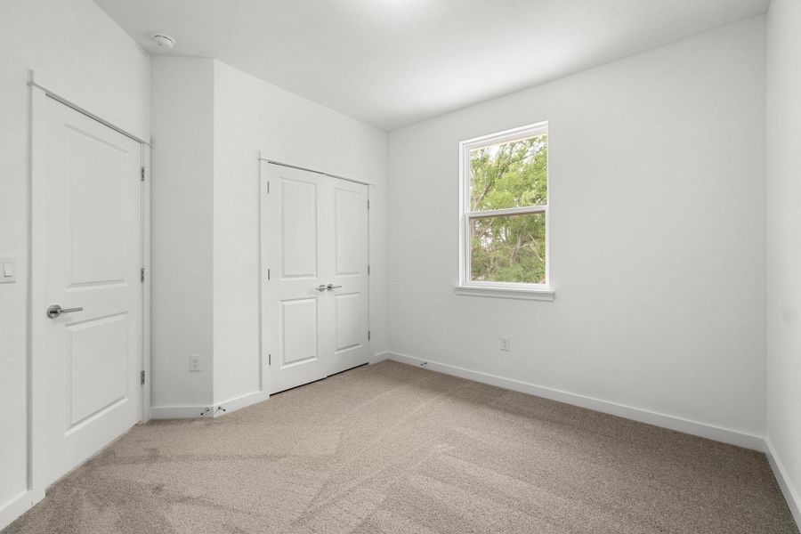 Spacious, unfurnished interior of a new home in , Buda (Image 19).