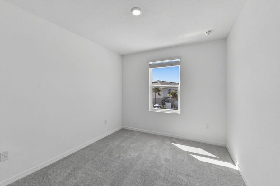 Spacious, unfurnished interior of a new home in Vinterra Townhomes, Nokomis (Image 10).