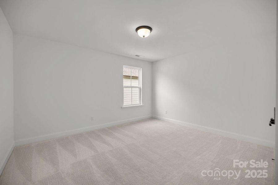 Spacious, unfurnished interior of a new home in Lakeside Glen, York (Image 31). Spacious, unfurnished interior of a new home in Lakeside Glen, York (Image 31).