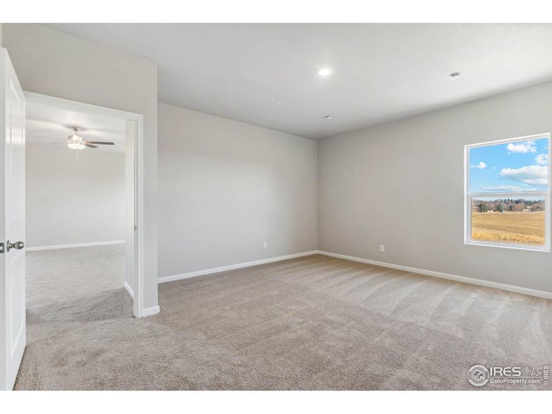 Spacious, unfurnished interior of a new home in Johnstown Village, Johnstown (Image 11).