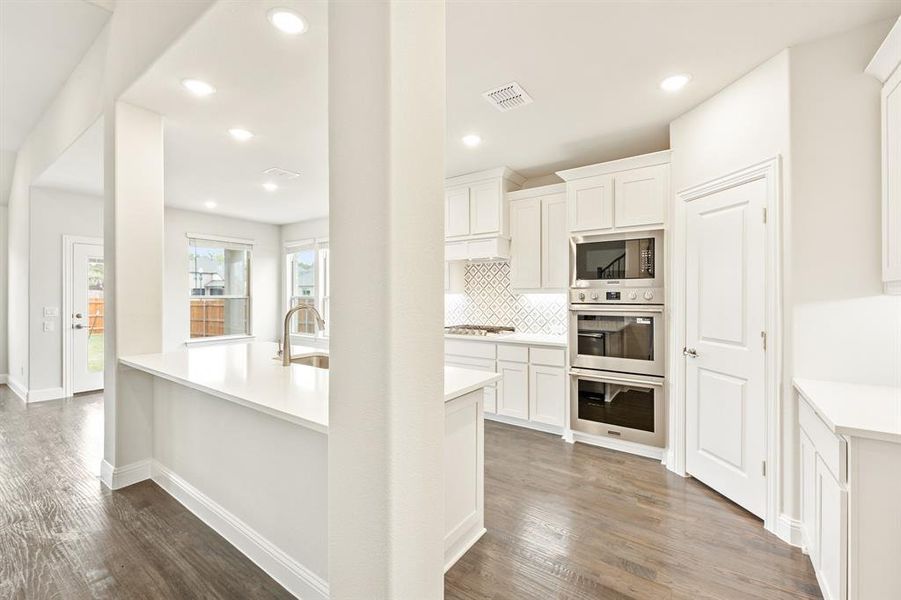 Furnished interior view inside a new home in Triple Diamond Ranch, Mansfield (Image 16).