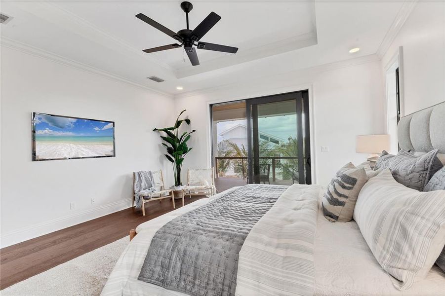 Furnished interior view inside a new home in , Boca Grande (Image 16).