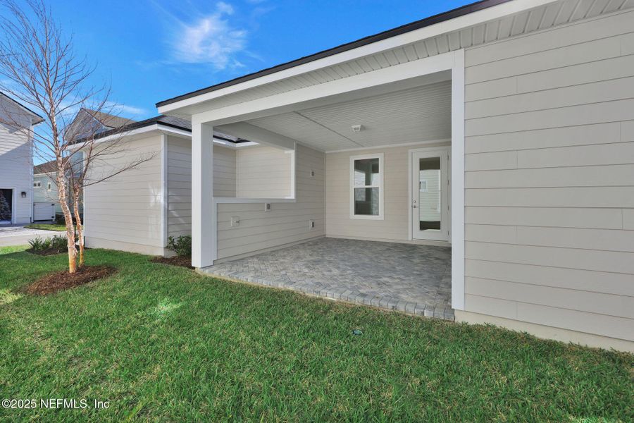 Exterior details and patio area of a home in , Ponte Vedra (Image 32).