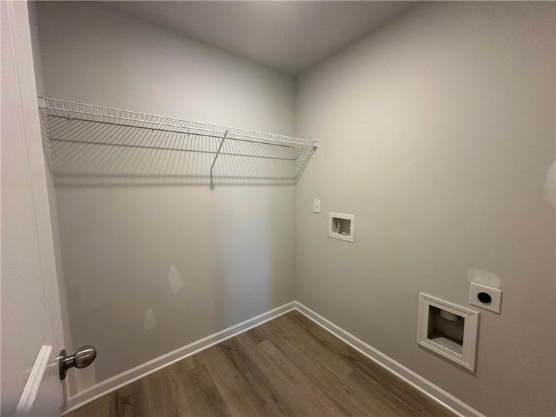 Spacious, unfurnished interior of a new home in , Dallas (Image 22).