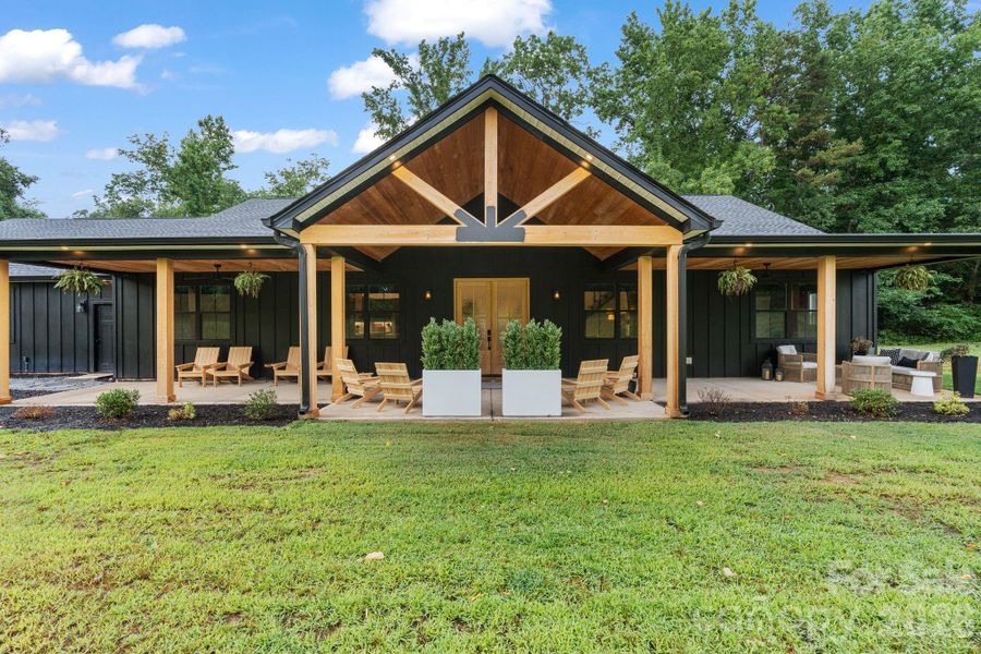 Community amenities in , York (Image 43).