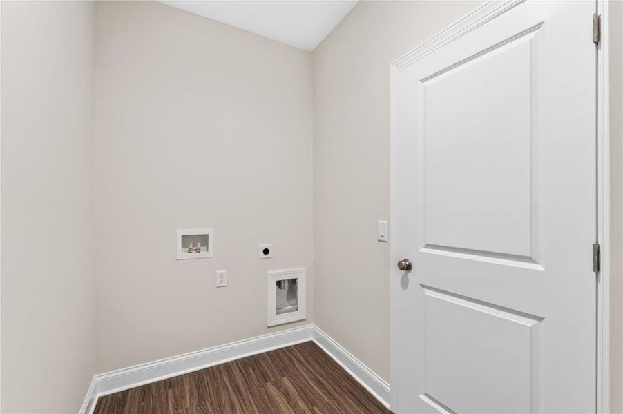 Spacious, unfurnished interior of a new home in Ashbury Commons, Powder Springs (Image 19).