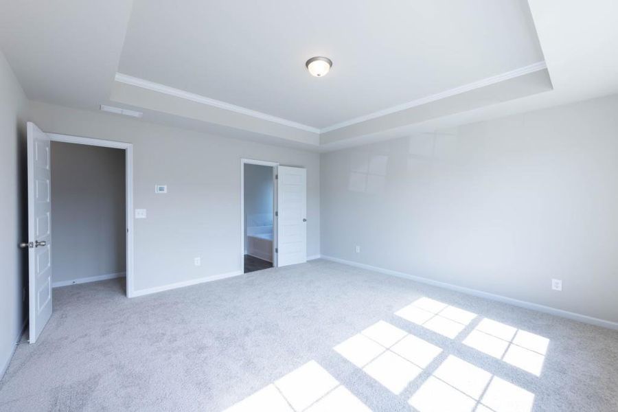 Spacious, unfurnished interior of a new home in Red Bird Manor, Jefferson (Image 15).