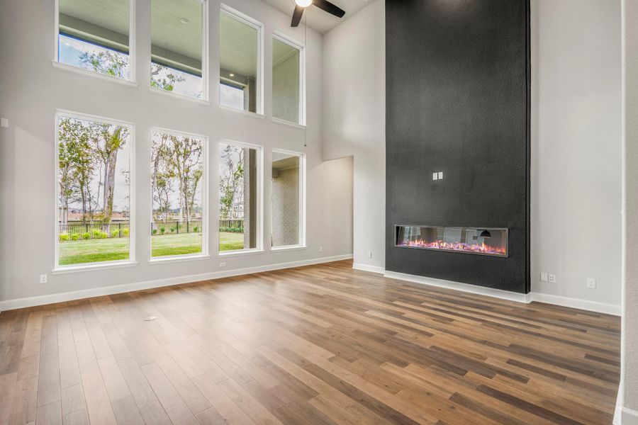 Spacious, unfurnished interior of a new home in Sienna 70' Lots, Missouri City (Image 22). Spacious, unfurnished interior of a new home in Sienna 70' Lots, Missouri City (Image 22).