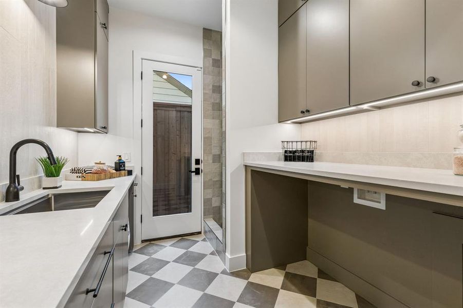 Furnished interior view inside a new home in , Dallas (Image 32).