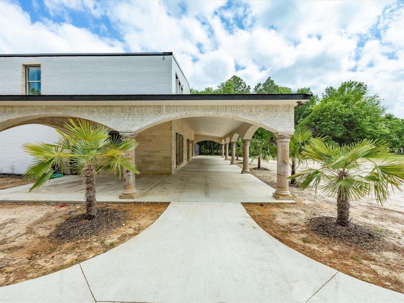 Exterior details and patio area of a home in , Edgewood (Image 21).