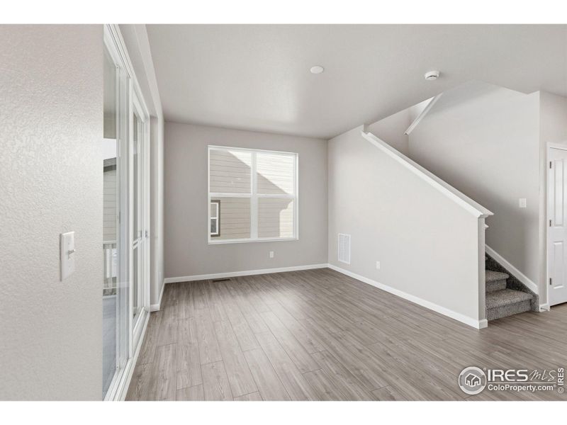 Spacious, unfurnished interior of a new home in Cordovan, Longmont (Image 22).