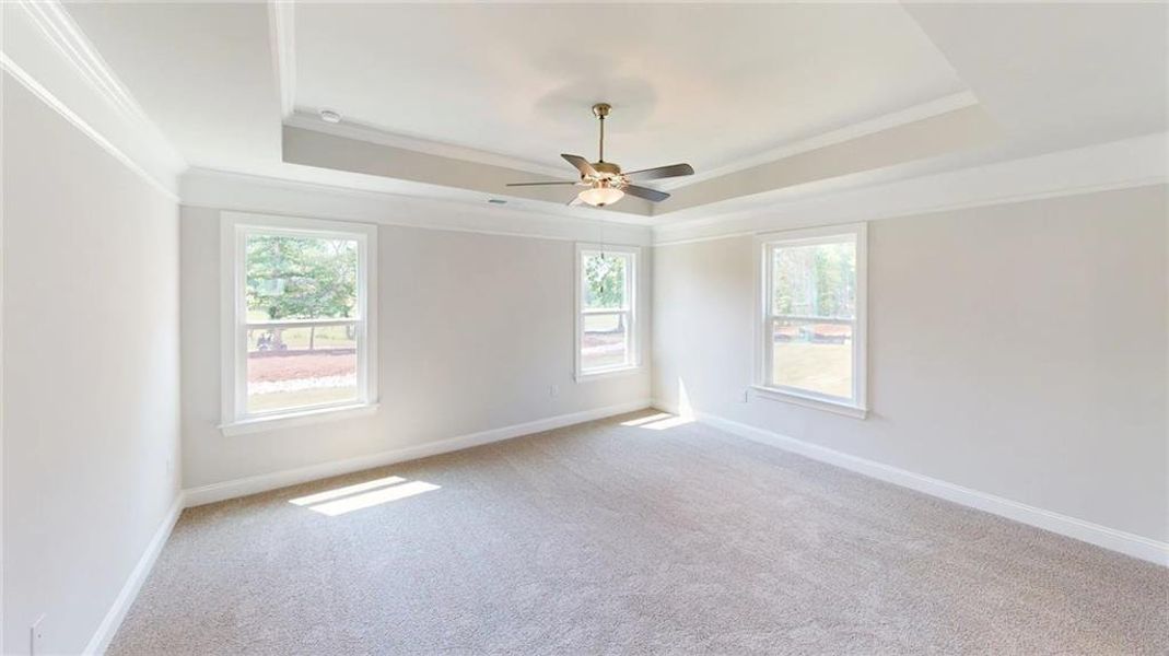 Spacious, unfurnished interior of a new home in Mirror Lake at South Harbour, Villa Rica (Image 19).