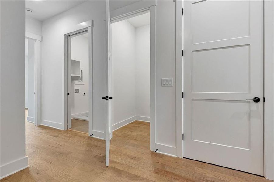 Spacious, unfurnished interior of a new home in , Fayetteville (Image 27).