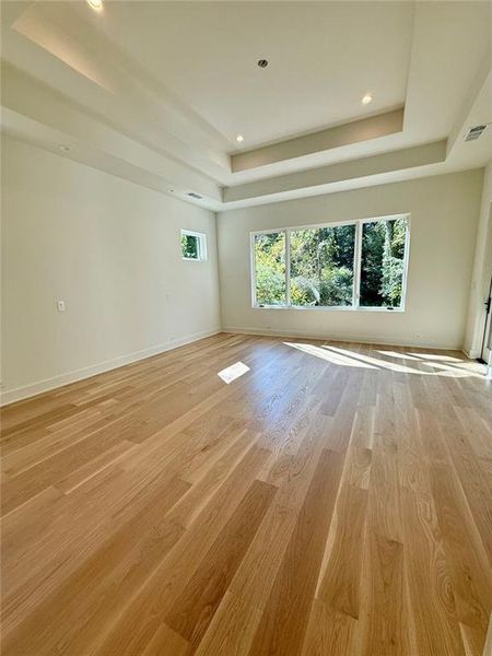Spacious, unfurnished interior of a new home in , Sandy Springs (Image 47).