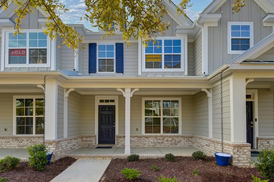 Exterior details and patio area of a home in Lake Carolina Townhomes, Columbia (Image 28).