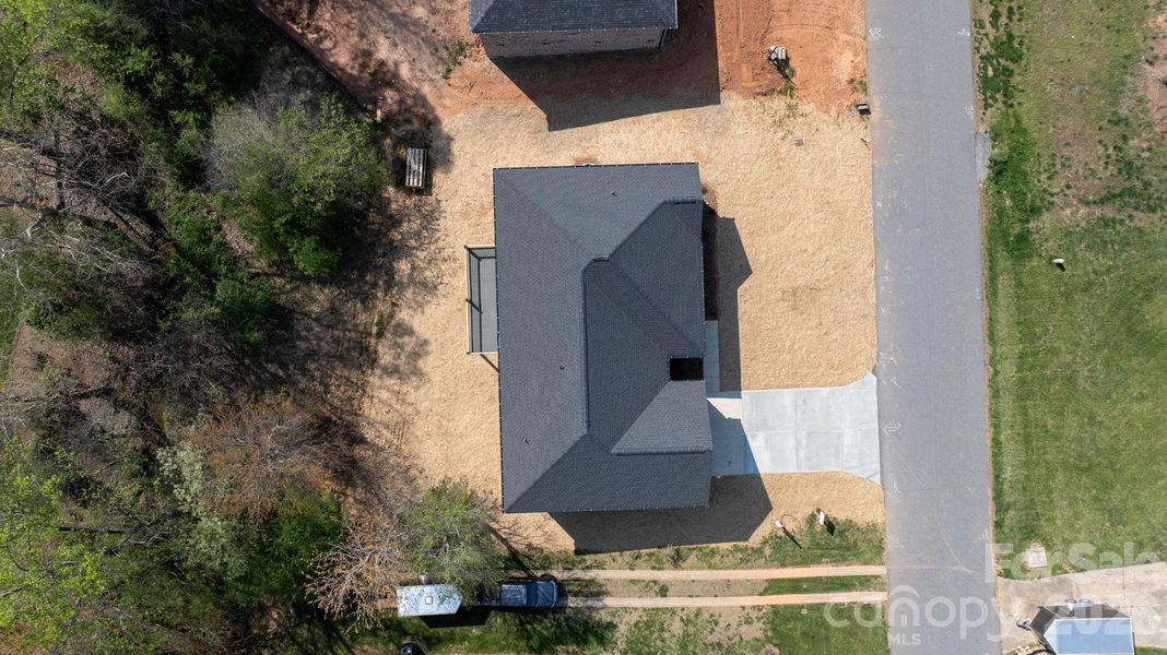 Image 43 of a home in . Image 43 of a home in .