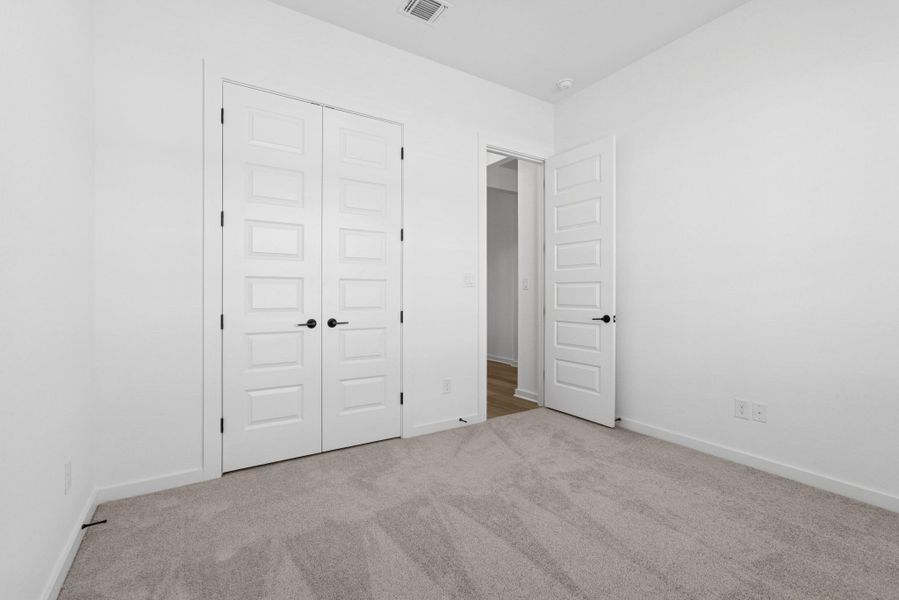 Spacious, unfurnished interior of a new home in Heritage, Dripping Springs (Image 25). Spacious, unfurnished interior of a new home in Heritage, Dripping Springs (Image 25).