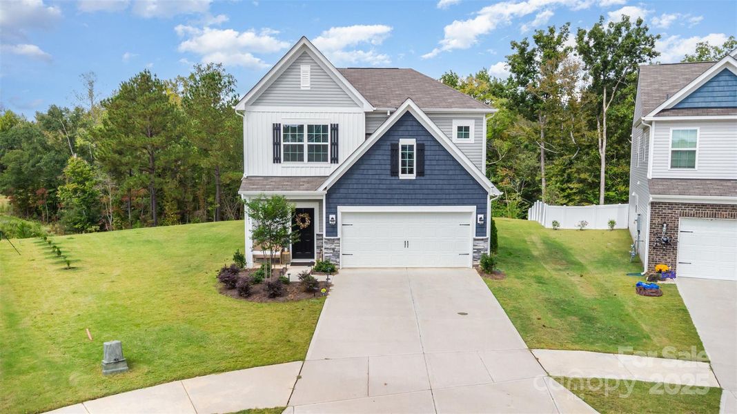 Notice the trees behind!