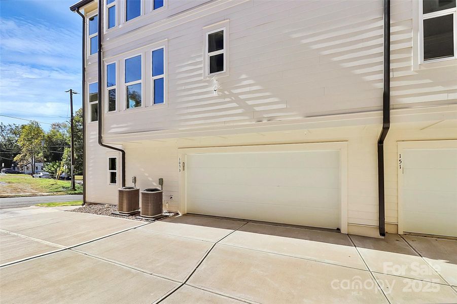 Image 29 of a home in .