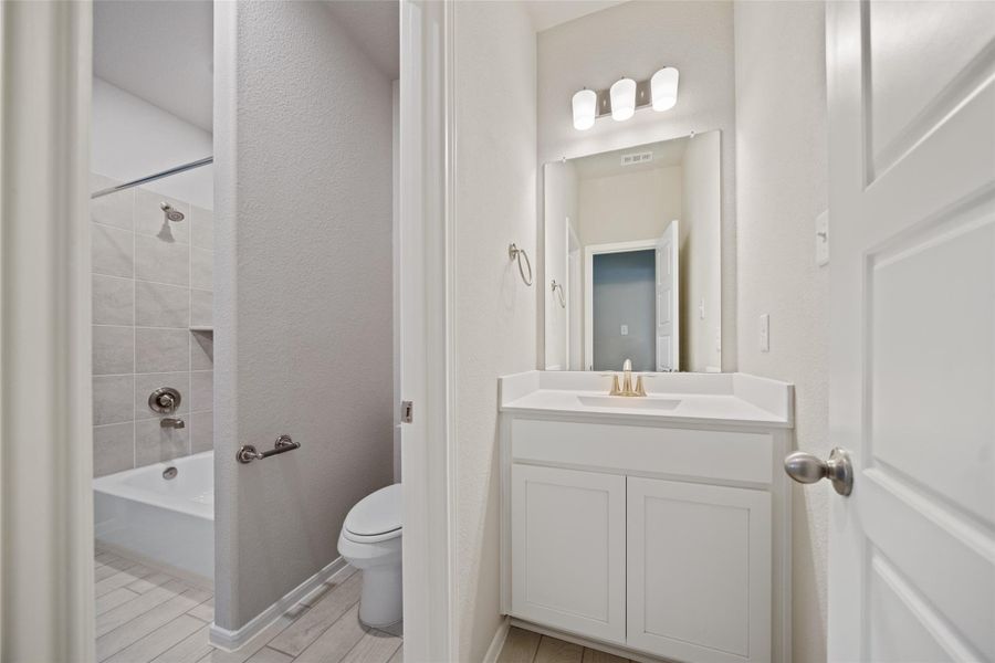 Image 11 of a home in Rollingbrook Estates. Image 11 of a home in Rollingbrook Estates.