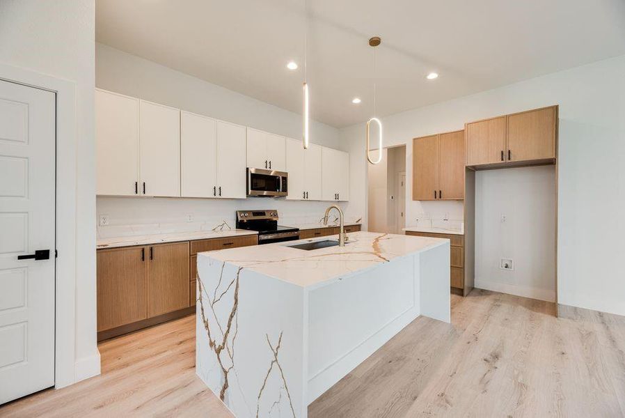 Furnished interior view inside a new home in , Dallas (Image 5).