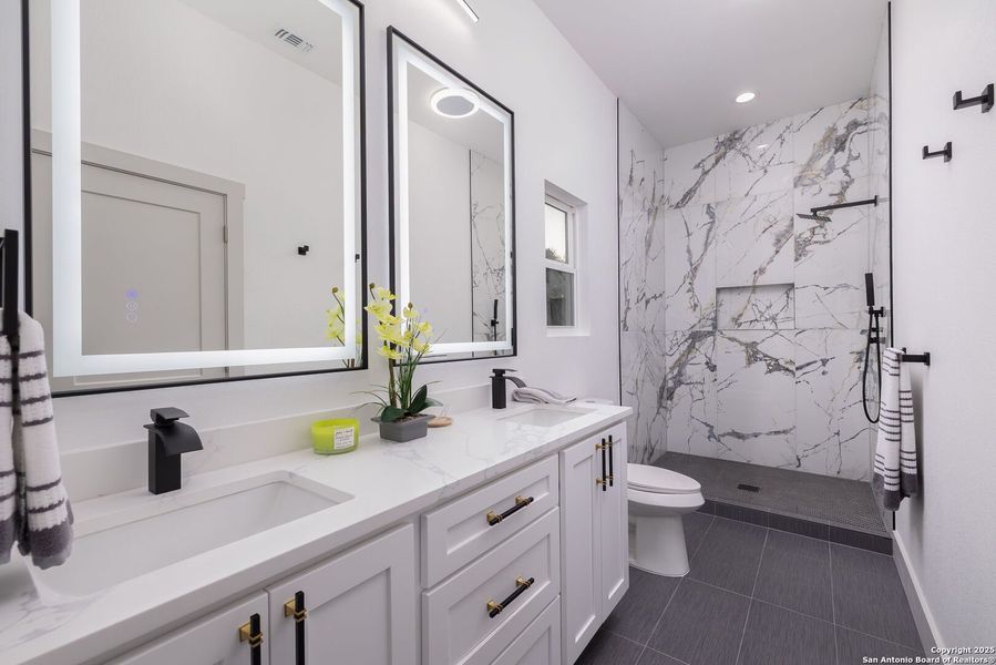 Furnished interior view inside a new home in , Fischer (Image 6).