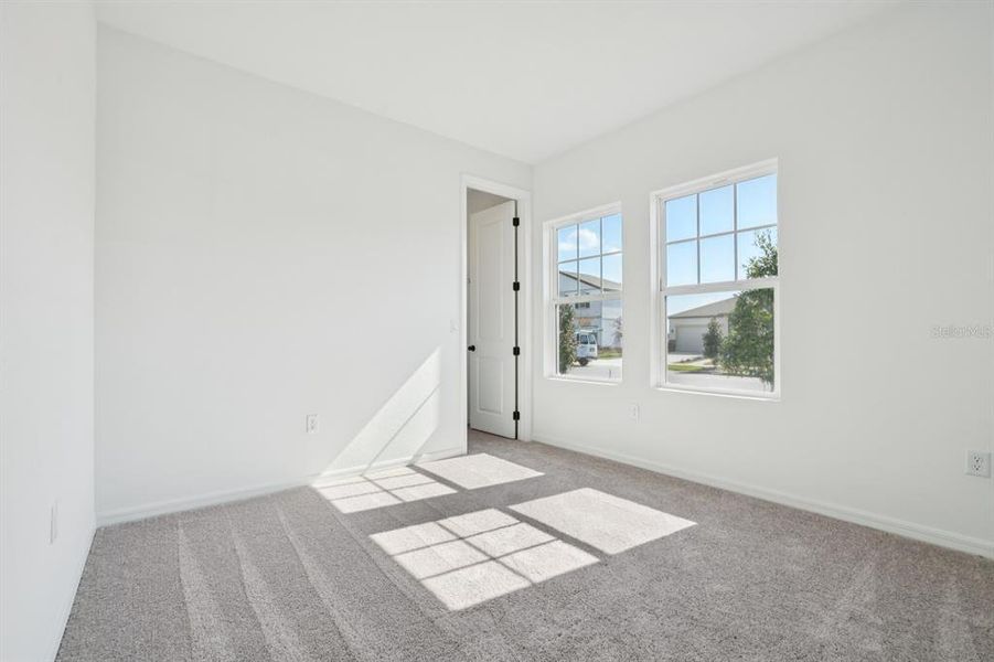 Spacious, unfurnished interior of a new home in Tyson Reserve, St. Cloud (Image 23).