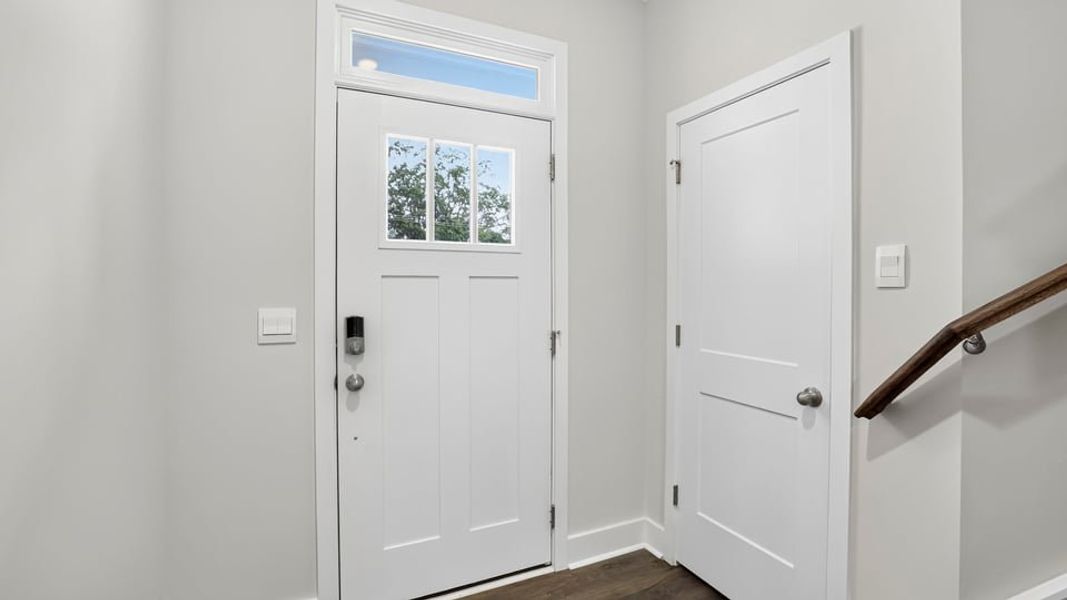 Spacious, unfurnished interior of a new home in Hidden Hills, Spartanburg (Image 15).