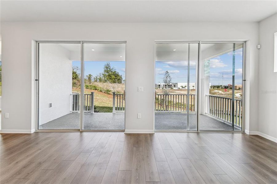Spacious, unfurnished interior of a new home in John’s Lake North, Clermont (Image 29).