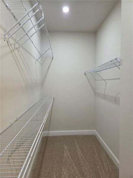 Spacious, unfurnished interior of a new home in , Waleska (Image 11).