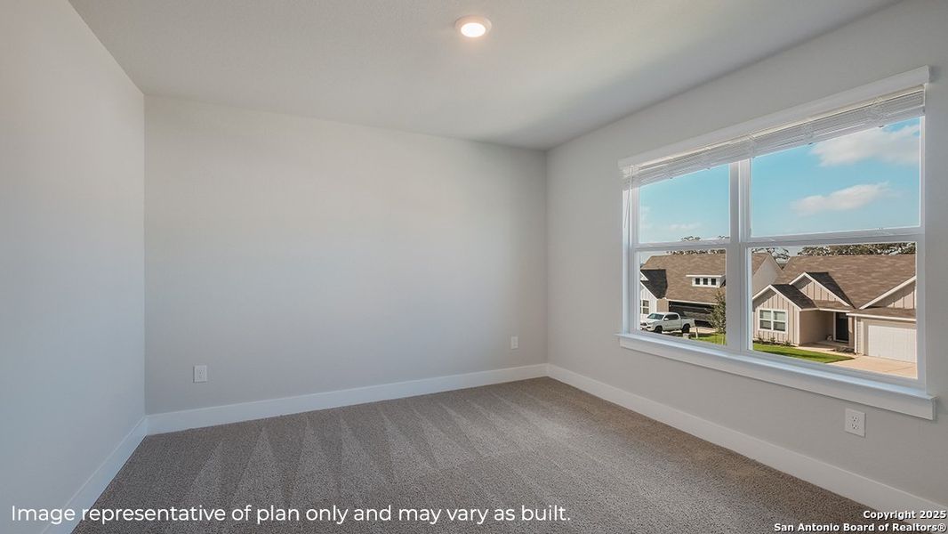 Spacious, unfurnished interior of a new home in Brookstone Creek, San Antonio (Image 18).