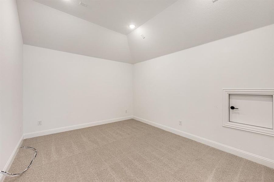 Spacious, unfurnished interior of a new home in Terracina, Rockwall (Image 31). Spacious, unfurnished interior of a new home in Terracina, Rockwall (Image 31).
